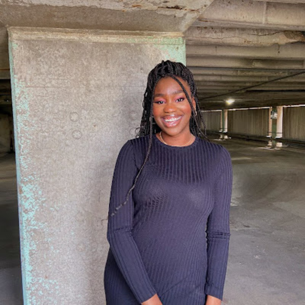 Meet your Posher, R oni